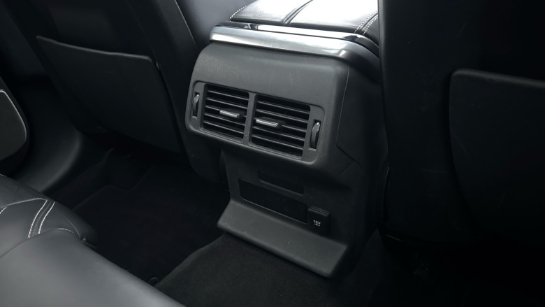 Land Rover Range Rover Velar 2.0 D240 R-Dynamic HSE 5dr Auto Diesel Estate